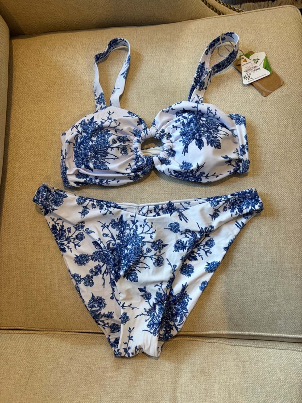 BERLOOK White & Blue Floral Bikini Set NEW size large